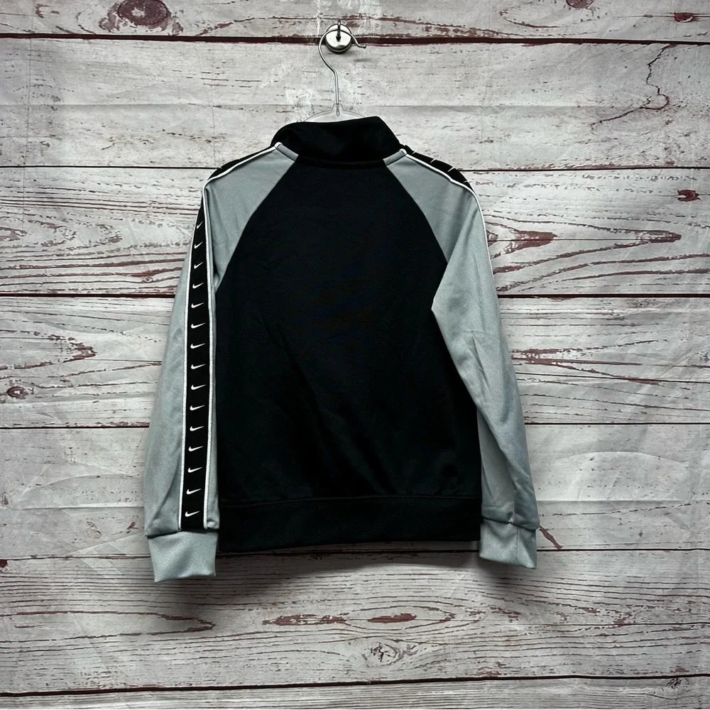 Nike Full Zip Athletic Boys Jacket Black Gray Lightweight Size 4t